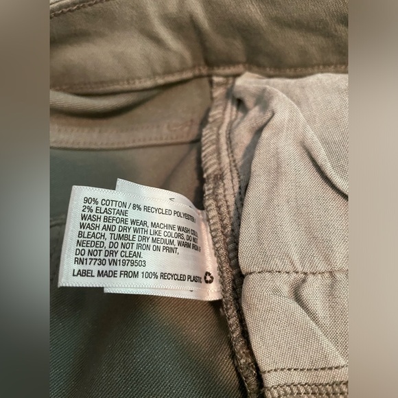 Universal Thread Mid Rise Jean - Picture 4 of 5